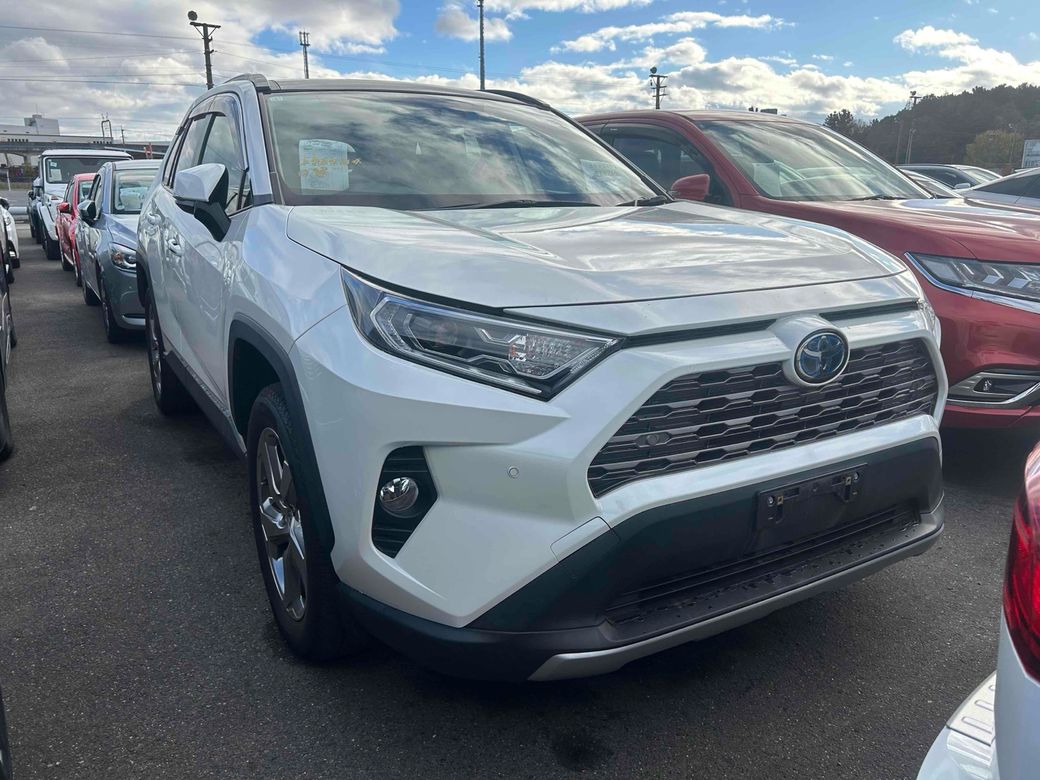 Image for 2021 Toyota Rav4 G 4WD AUTOMATIC HYBRID 2.5 PETROL //HIGH SPEC//PANORAMIC GLASS ROOF//FULL LEATHER HEATED SEATS AND STEERING WHEEL//REVERSE CAMERA//KEYLESS ENTRY//