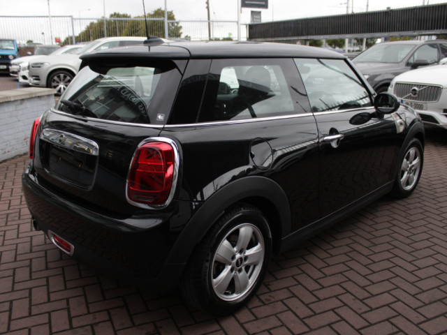 Image for 2019 Mini Cooper 1.5D COOPER SPORT 3DR HATCHBACK AUTOMATIC // STUNNING LOOKING CAR // BUY WITH CONFIDENCE AA AND SIMI APPROVED DEALER 2026 // FINANCE ARRANGED // ALL TRADE INS WELCOME //