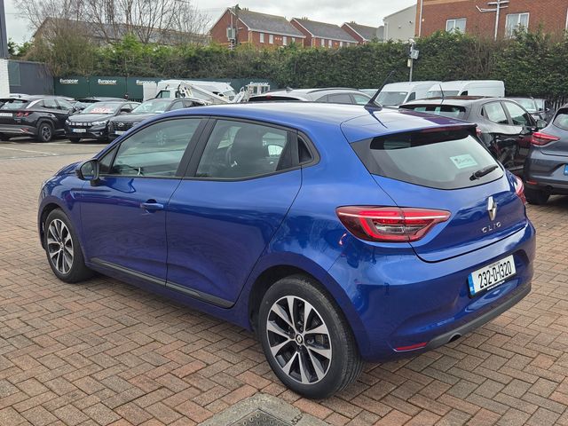 Image for 2023 Renault Clio Equilibre TCE 90 CVT Dfull MY2