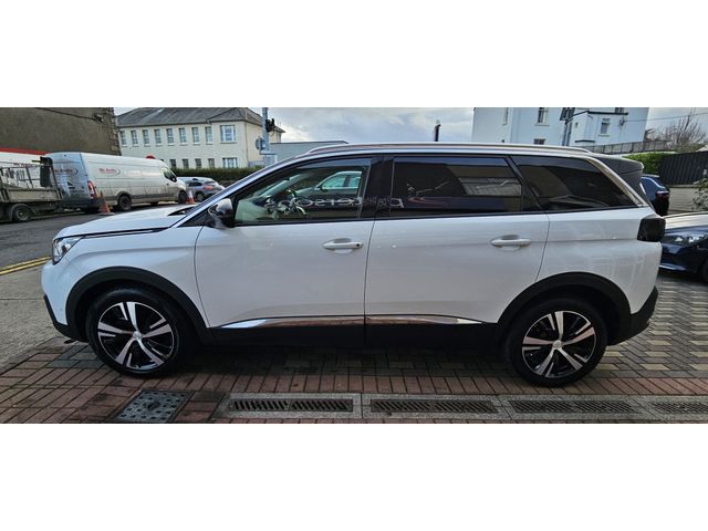 Image for 2018 Peugeot 5008 ALLURE S/S 130BHP 5DR - 7 SEATER