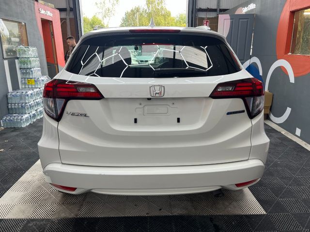 Image for 2017 Honda Vezel 2017 HONDA VEZEL SENSING HYBRID Z 1.5 AUTOMATIC / CRUISE CONTROL / ELECTRIC MEMORY & HEATED SEATS AND MORE