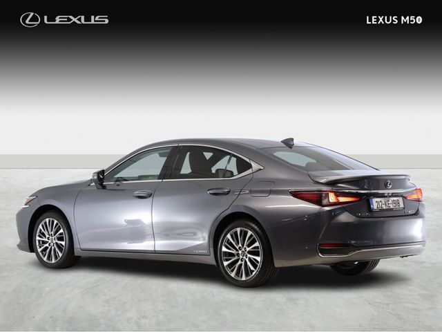 Image for 2021 Lexus ES 300h Dynamic