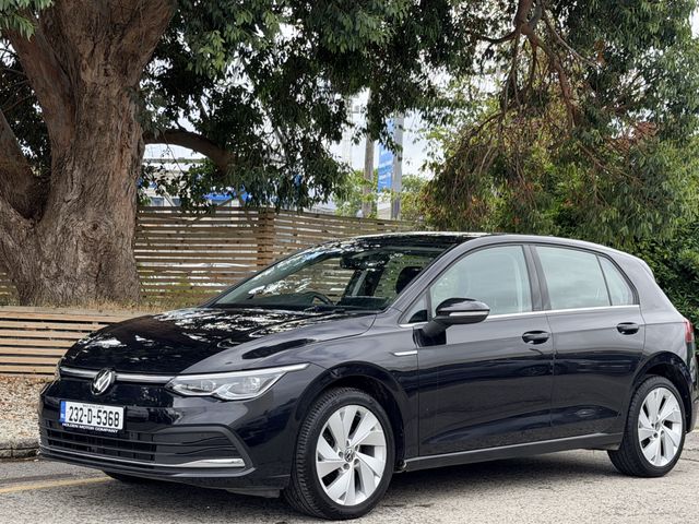 Image for 2023 Volkswagen Golf Style 2.0. WIRELESS PHONE CHARGER