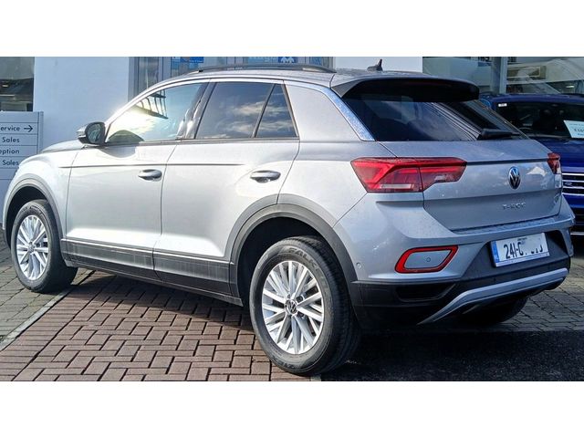Image for 2024 Volkswagen T-Roc LIFE 2.0 TDI M6F 116HP **REAR VIEW CAMERA, APP CONNECT, WINTER PACK**