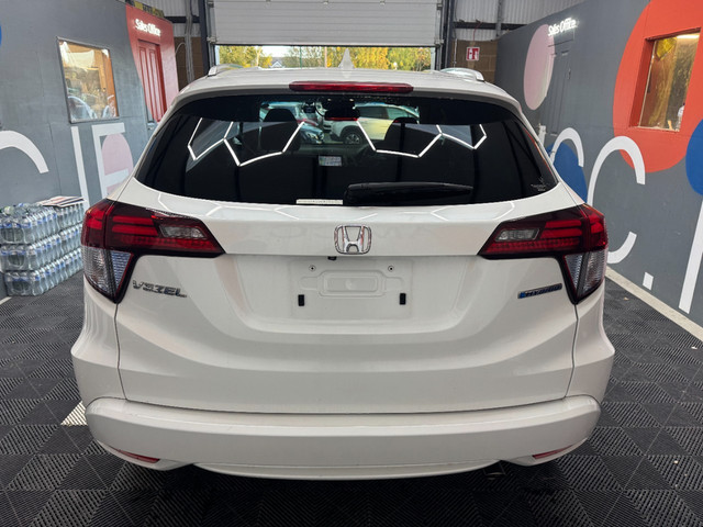 Image for 2018 Honda Vezel 2018 HONDA VEZEL HV Z HONDA SENSING 1.5 AUTOMATIC/ PARKING CAMERA/ CRUISE CONTROL/ PADDLE SHIFTERS AND MORE