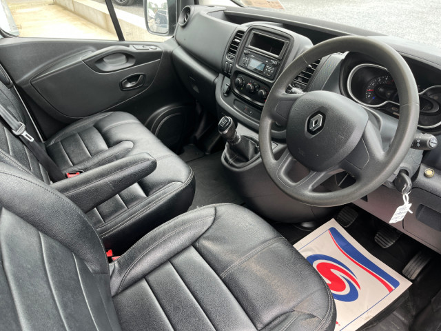 Image for 2019 Renault Trafic SL27 Energy DCI 95 Business*QUALITY ASSURED USED CARS*SIMI APPROVED*GREAT RATE FINANCE AVAILABLE*WELCOME TO DAVID QUIGLEY AUTOS*