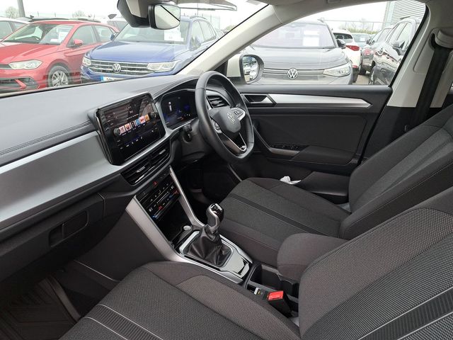 Image for 2024 Volkswagen T-Roc LIFE PLUS 2.0TDI 116HP MANUAL