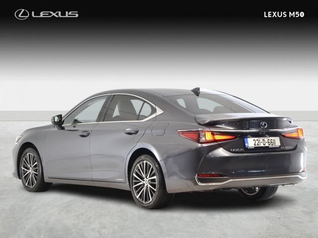 Image for 2022 Lexus ES 300h Dynamic