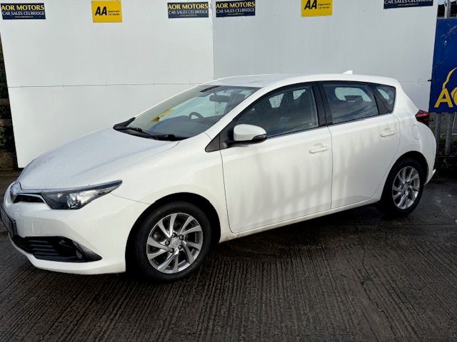 Image for 2016 Toyota Auris 1.2T 5DR Luna 4DR