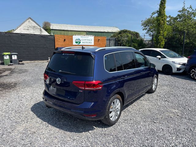 Image for 2016 Volkswagen Touran 