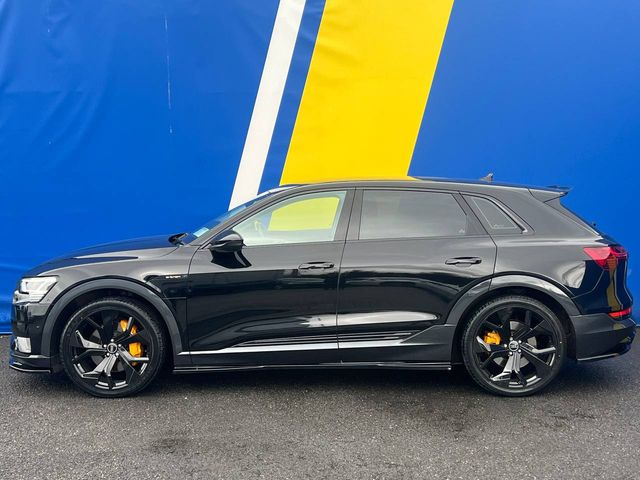 Image for 2021 Audi e-tron 50 QUATTRO RS-PERFORMANCE PACK // BLACK STYLING // LEATHER HEATED & POWERED SEATS // 360 SURROUND PARKING SENSORS