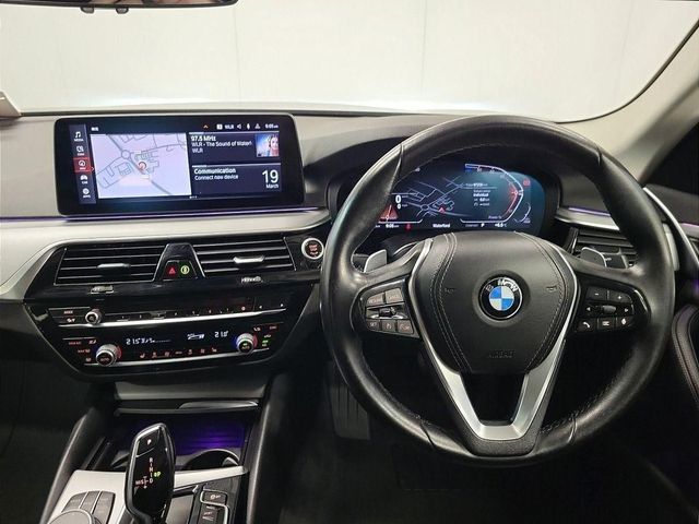 Image for 2021 BMW 5 Series 520d SE Saloon