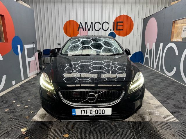 Image for 2017 Volvo V40 2017 VOLVO V40 D4 DYNAMIC EDITION 2.0 2.0 AUTOMATIC / CRUISE CONTROL / PARKING CAMERA / ELECTRIC MEMORY & HEATED SEATS / PADDLE SHIFTERS AND MORE
