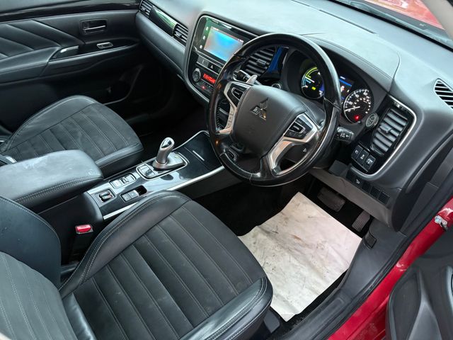 Image for 2018 Mitsubishi Outlander 2.4 Juro Phev 221BHP 4WD 