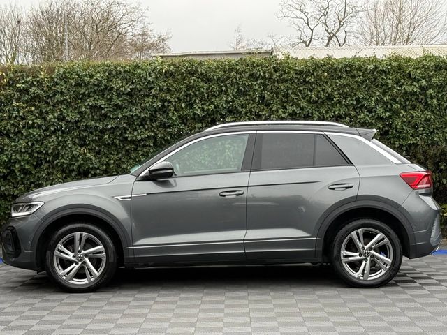 Image for 2023 Volkswagen T-Roc R-LINE 1.0 TSI // APPLE CARPLAY/ANDROID AUTO // DIGITAL CLUSTER // 17" R-LINE ALLOYS