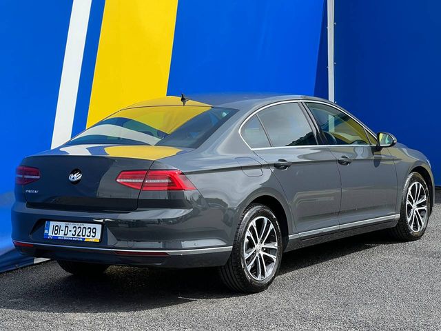 Image for 2018 Volkswagen Passat HIGHLINE 1.4 TSI // 17" DIAMOND CUT ALLOYS // LEATHER/ALCANTARA HEATED SEATS // APPLE CARPLAY/ANDROID AUTO