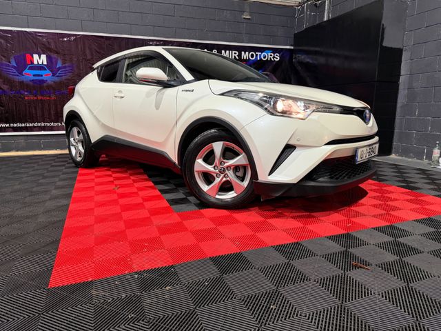 Image for 2018 Toyota C-HR S Luxury Hybrid 