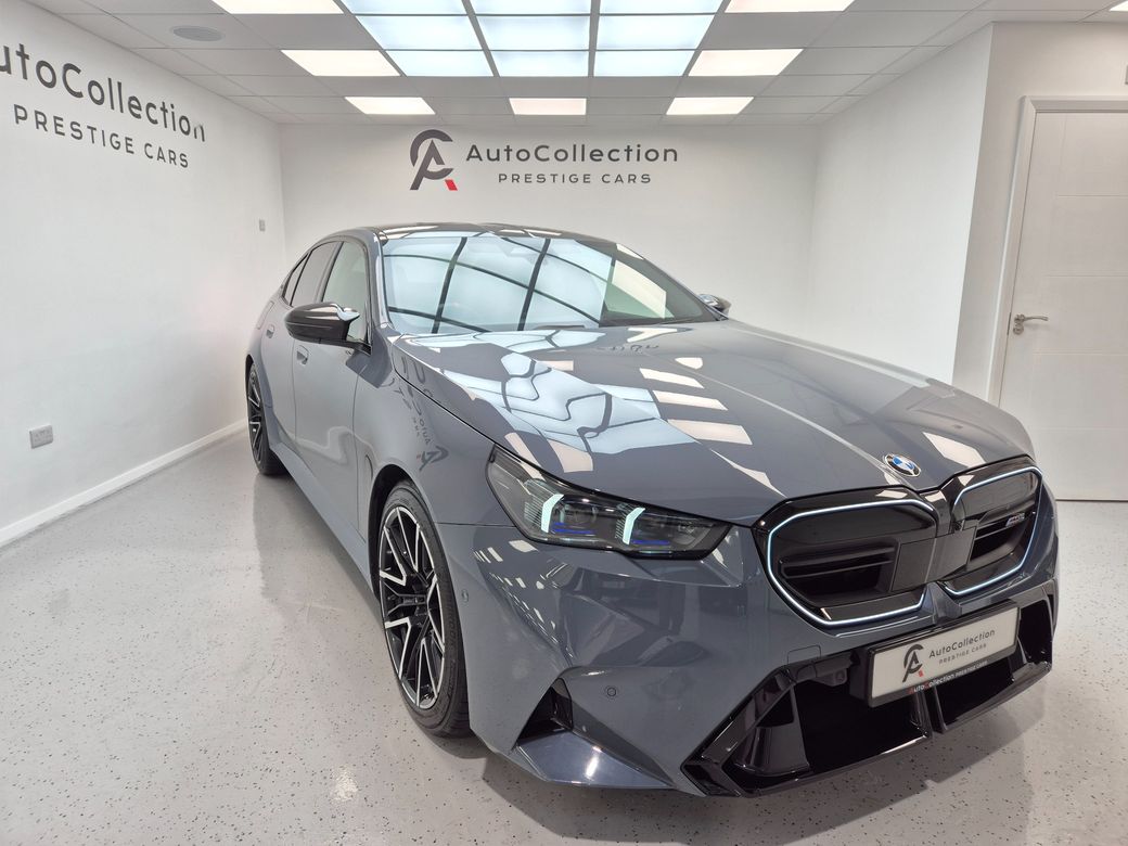 Image for 2024 BMW M5 **4.4 V8 Twin Turbo 727bhp**Plug-In Hybrid**Carbon Exterior Pack**