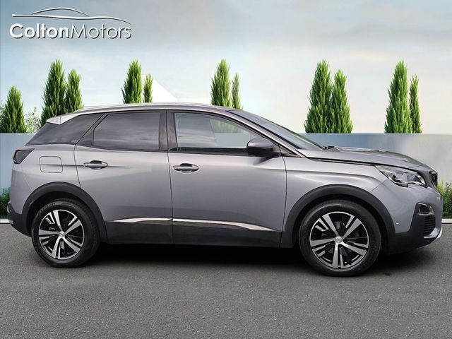 Image for 2020 Peugeot 3008 Allure 1.2i