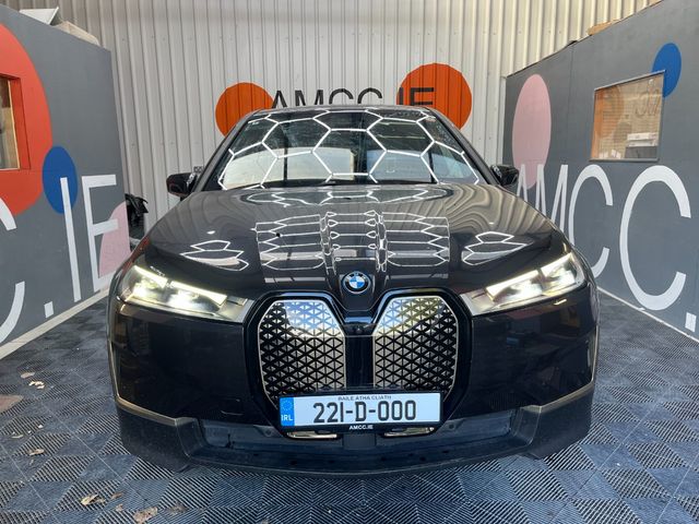 Image for 2022 BMW iX 2022 BMW IX 4WD XDRIVE40 AUTOMATIC / CRUISE CONTROL / PARKING CAMERA / ELECTRIC MEMORY & HEATED SEATS / HEATED STEERING WHEEL / APPLE CARPLAY AND MORE