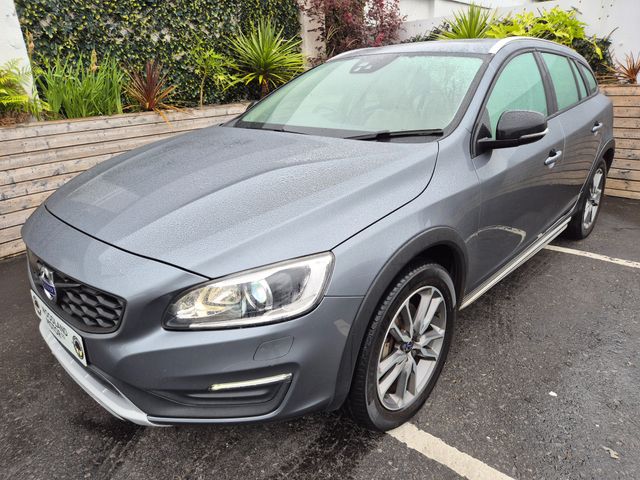 Image for 2017 Volvo V60 Cross Country 2.0 D4 AUTO / CLASSIC SPEC / LOW MILEAGE / TAX€ 280 ( 172 DEC REG) 