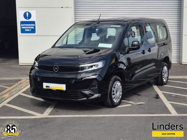 Image for 2025 Opel Combo AUTO 7 SEAT WAV TAXI