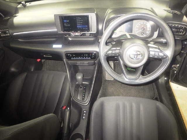 Image for 2023 Toyota Yaris 1.5 HYBRID AUTOMATIC - PUSH BUTTON START/STOP - CRUISE CONTROL - REAR CAMERA