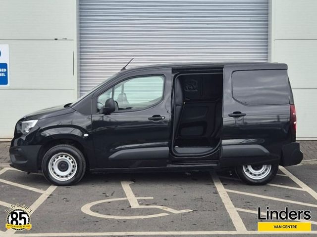 Image for 2021 Opel Combo 3 SEATS LOW KMS 1 OWNER