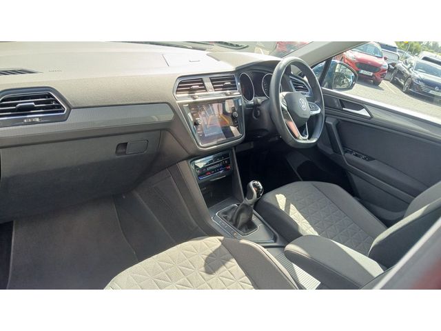 Image for 2023 Volkswagen Tiguan Life 2.0 TDI 122HP **REAR VIEW CAMERA, APP CONNECT, BLUETOOTH**
