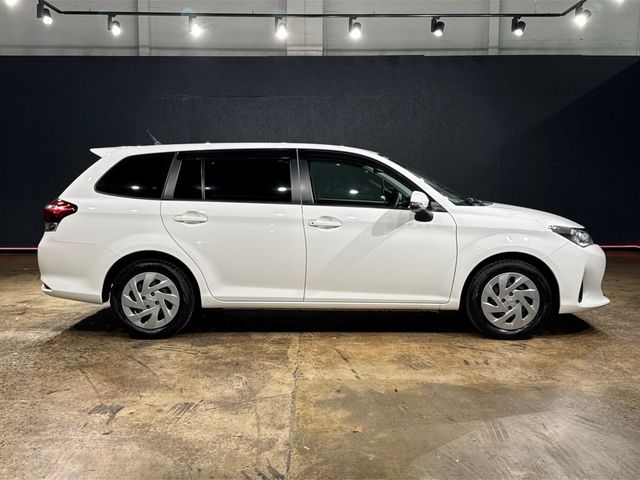 Image for 2021 Toyota Corolla HYBRID 1.5L AUTOMATIC - REVERSE CAMERA - A/C HEATING CONTROLS