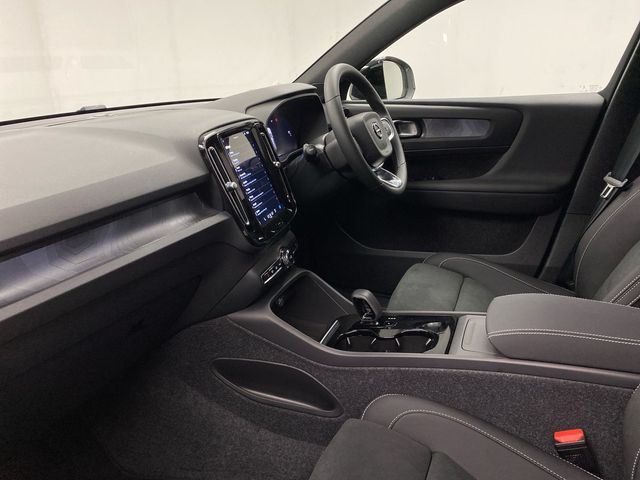 Image for 2025 Volvo XC40 BEV Recharge 238hp RWD Plus