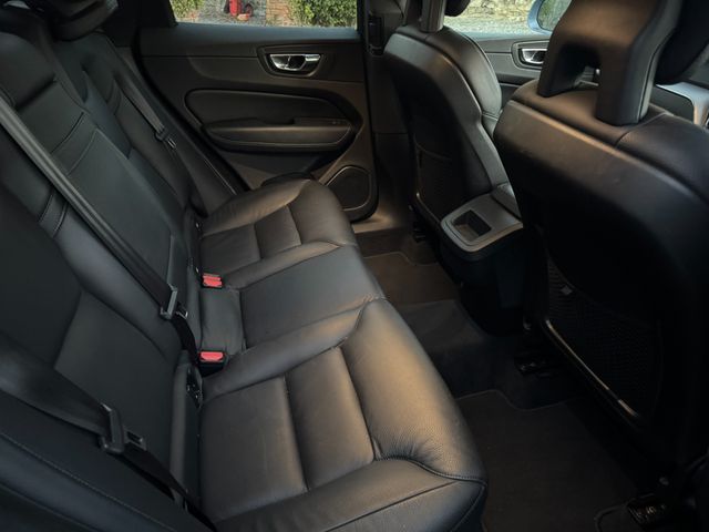 Image for 2018 Volvo XC60 2.0 D4 Momentum AWD 187BHP AUT