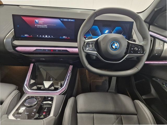 Image for 2026 BMW X3 30e