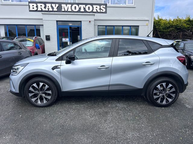Image for 2023 Renault Captur 1.3 PETROL AUTO EVOLUTION