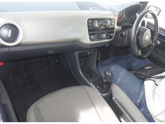 Image for 2016 Volkswagen up! 1.0 Cross Up Petrol Auto