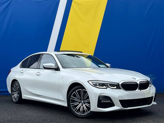Image for 2020 BMW 3 Series 330e M-SPORT 2.0 HYBRID // LOW MILEAGE // OPENING PAN ROOF // DIGITAL CLUSTER