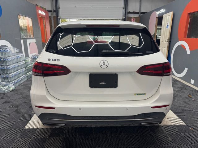 Image for 2019 Mercedes-Benz B Class 2019 MERCEDES-BENZ B180 AUTOMATIC/ CRUISE CONTROL / 360 CAMERA / ELECTRIC MEMORY & HEATED SEATS / PADDLE SHIFTERS / AMBIENT LIGHTS / PANORAMIC SUNROOF AND MORE
