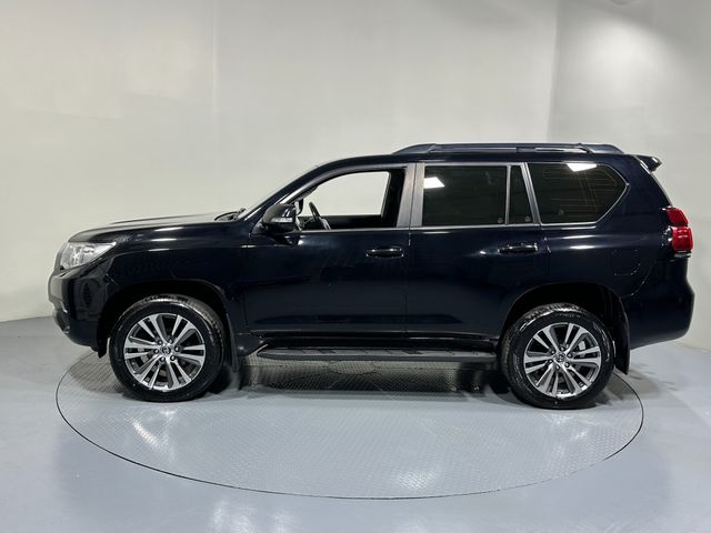Image for 2021 Toyota Landcruiser Automatic 2.8 D4D LWB Commercial 
