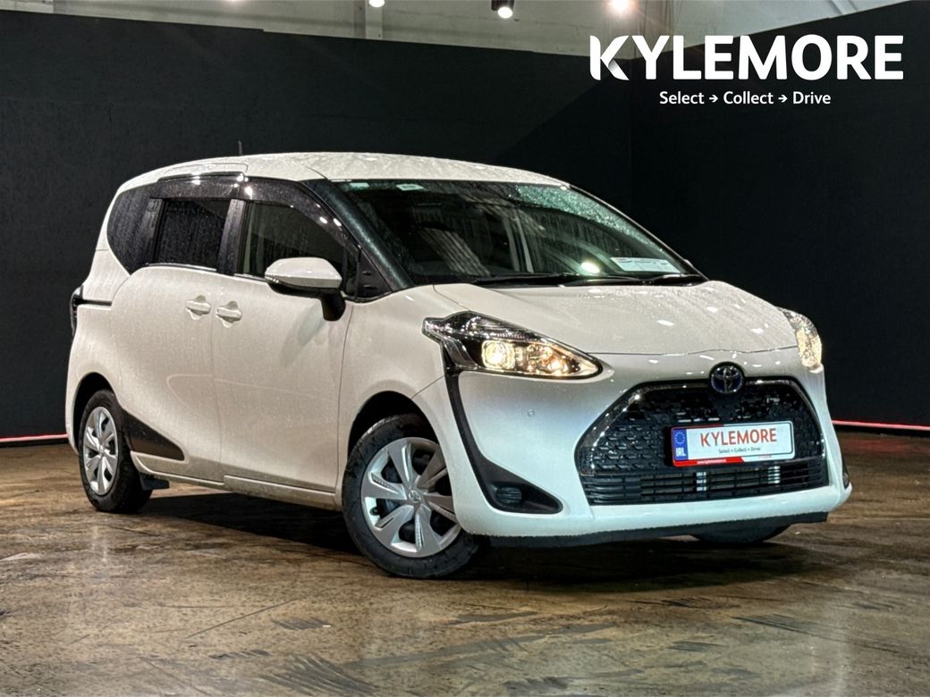 Image for 2021 Toyota Sienta 1.5 HYBRID 7 SEATER - PUSH BUTTON START/STOP - REAR CAMERA