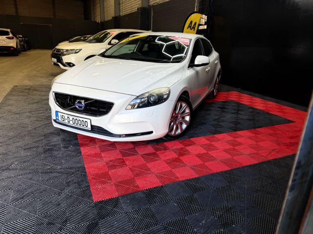 Image for 2015 Volvo V40 D2 SE PS 5DR Auto