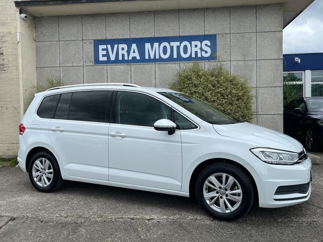Image for 2020 Volkswagen Touran 7 SEATER AUTOMATIC COMFORTLINE 2.0 DIESEL //REVERSE CAMERA//KEYLESS ENTRY//ADAPTIVE CRUISE CONTROL// 