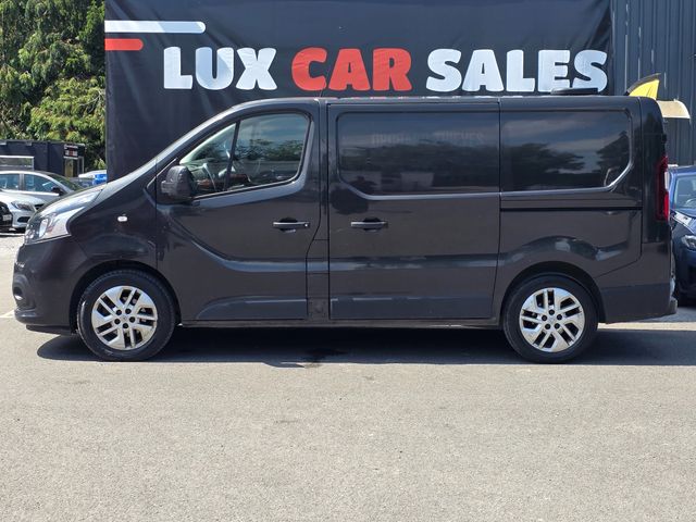 Image for 2018 Renault Trafic 1.6 DCI SPORT MODEL // NEW D. O. E // VAT INVOICE WITH SALE