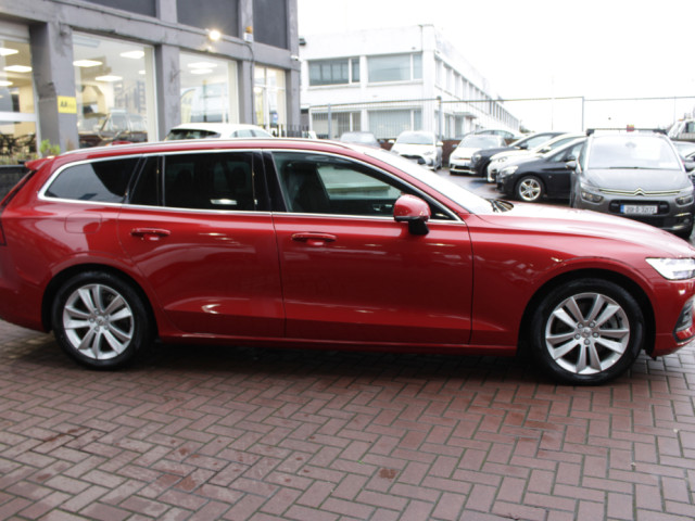 Image for 2019 Volvo V60 2.0T5 MOMENTUM EDITION 5DR ESTATE AUTOMATIC // VERY RARE CAR WITH HUGE SPEC // BUY WITH CONFIDENCE AA AND SIMIM APPROVED DEALER 2026 // FINANCE ARRANGED // ALL TRADFE INS WELCOM E // 