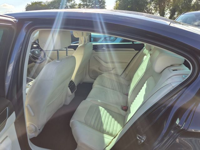 Image for 2016 Volkswagen Passat Highline 1.6 TDI M6F 120HP 4DR