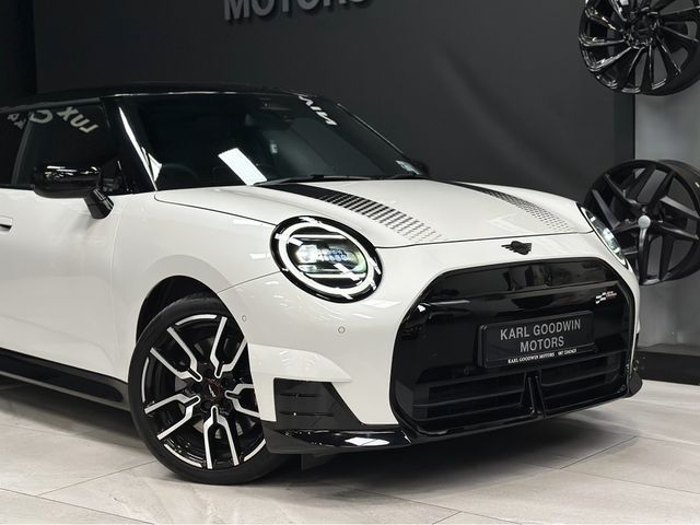 Image for 2024 Mini Cooper SPORT JCW E 3DR AUTO