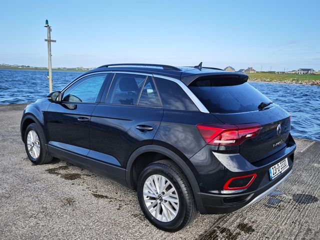 Image for 2023 Volkswagen T-Roc Life 1.0 TSI M6F 110HP 5DR