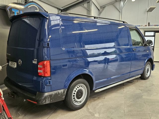 Image for 2016 Volkswagen Transporter 
