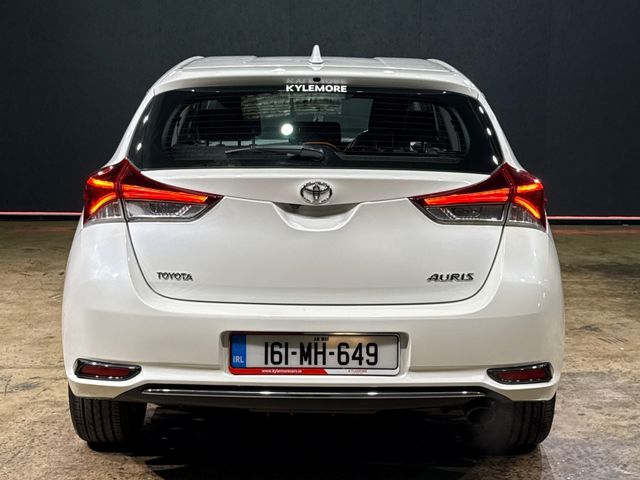 Image for 2016 Toyota Auris MANUAL 1.2T - REVERSE CAMERA - CRUISE CONTROL - A/C HEATING CONTROLS