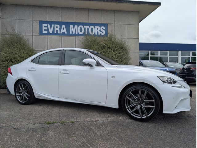 Image for 2015 Lexus IS 300h F-SPORT AUTOMATIC HYBRID 2.5 PETROL //HIGH SPEC//HALF RED LEATHER ELECTRIC HEATED SEATS//REVERSE CAMERA//KEYLESS ENTRY//ADAPTIVE CRUISE CONTROL// 