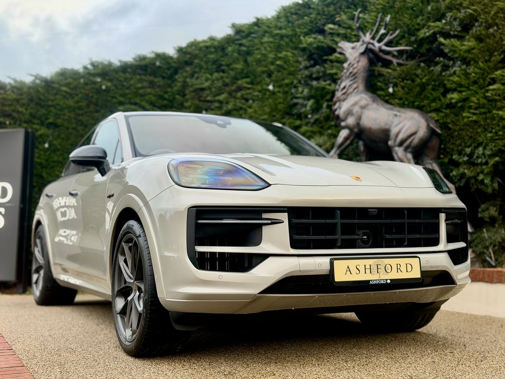 Image for 2024 Porsche Cayenne E-hybrid 4DR Auto